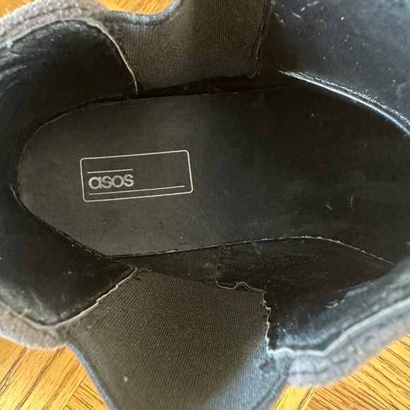 Men's Grey Faux Suede Chelsea Boots - Picture 9 of 9